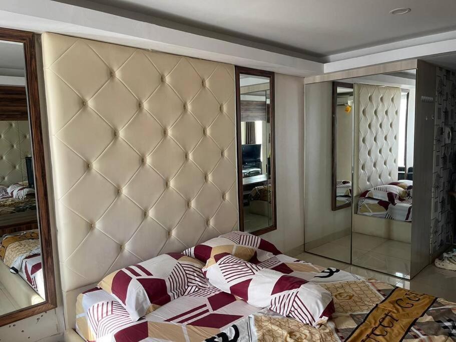 Louis Keinne Dg View Simpang Lima Apartemen Semarang