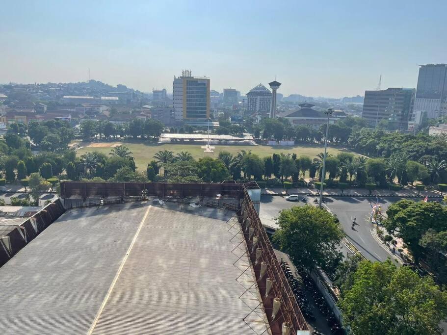 Louis Keinne Dg View Simpang Lima Apartemen Semarang